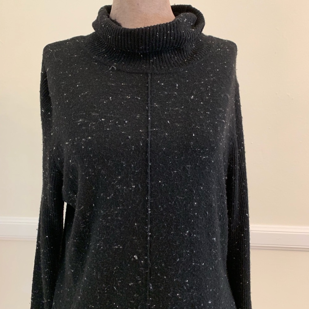 Calvin Klein Size L turtleneck tunic sweater